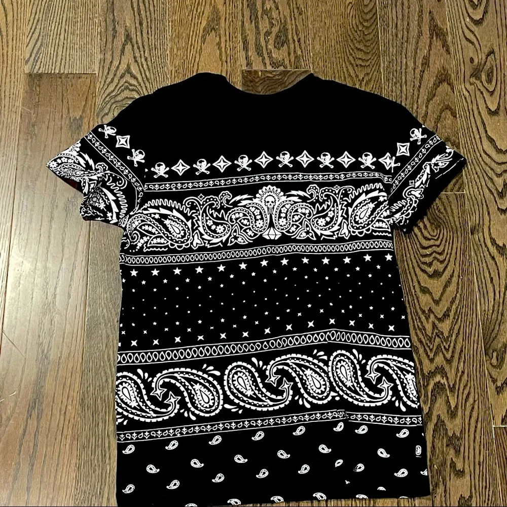 Ecko Unlimited Skull & Paisley Print Tee - Picture 1 of 4
